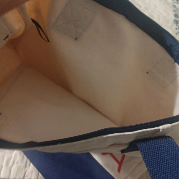 Nautica Cream and Blue Tote Bag with Sporty Design - Picture 3 of 7